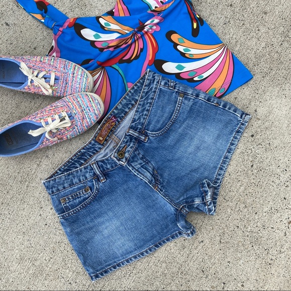 Volcom denim jean shorts, size 7 - Picture 7 of 7